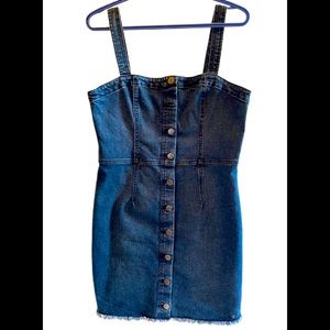 Volcom jean dress size 10